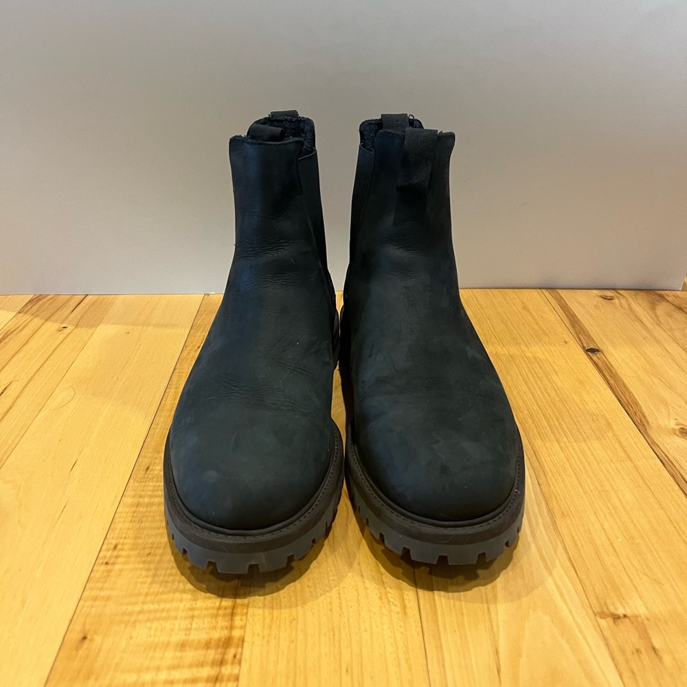 Common projects model 872341, Size EU 42, Color black
